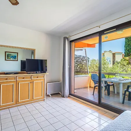 Le Diamant By Interhome Appartamento Le Lavandou