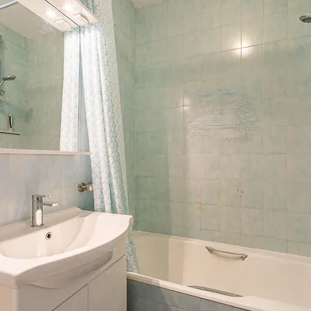 Le Diamant By Interhome Le Lavandou