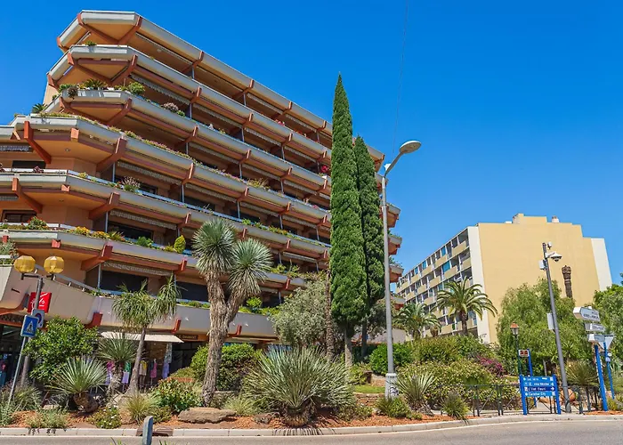 Le Diamant By Interhome Lägenhet